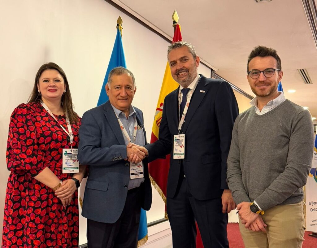 Firma acuerdo de colaboracion Pharmanagement y Universidad de San Carlos de Guatemala 1